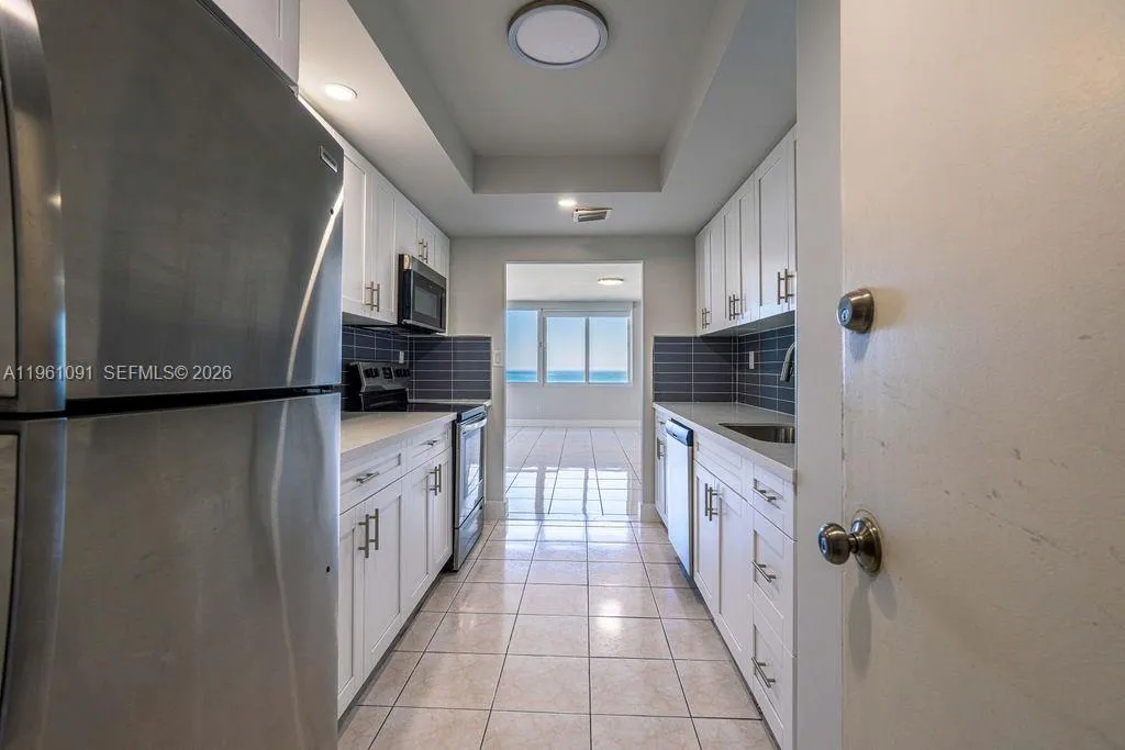 5401 Collins Ave # 919, Miami Beach FL 33140