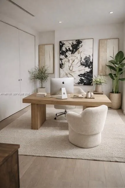 3300 NE 188th St, Aventura FL 33180