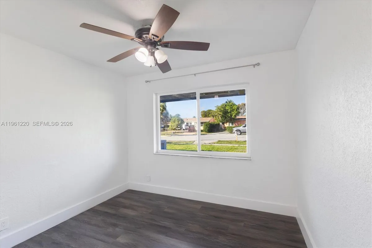 1510 SW 68th Ave, North Lauderdale FL 33068