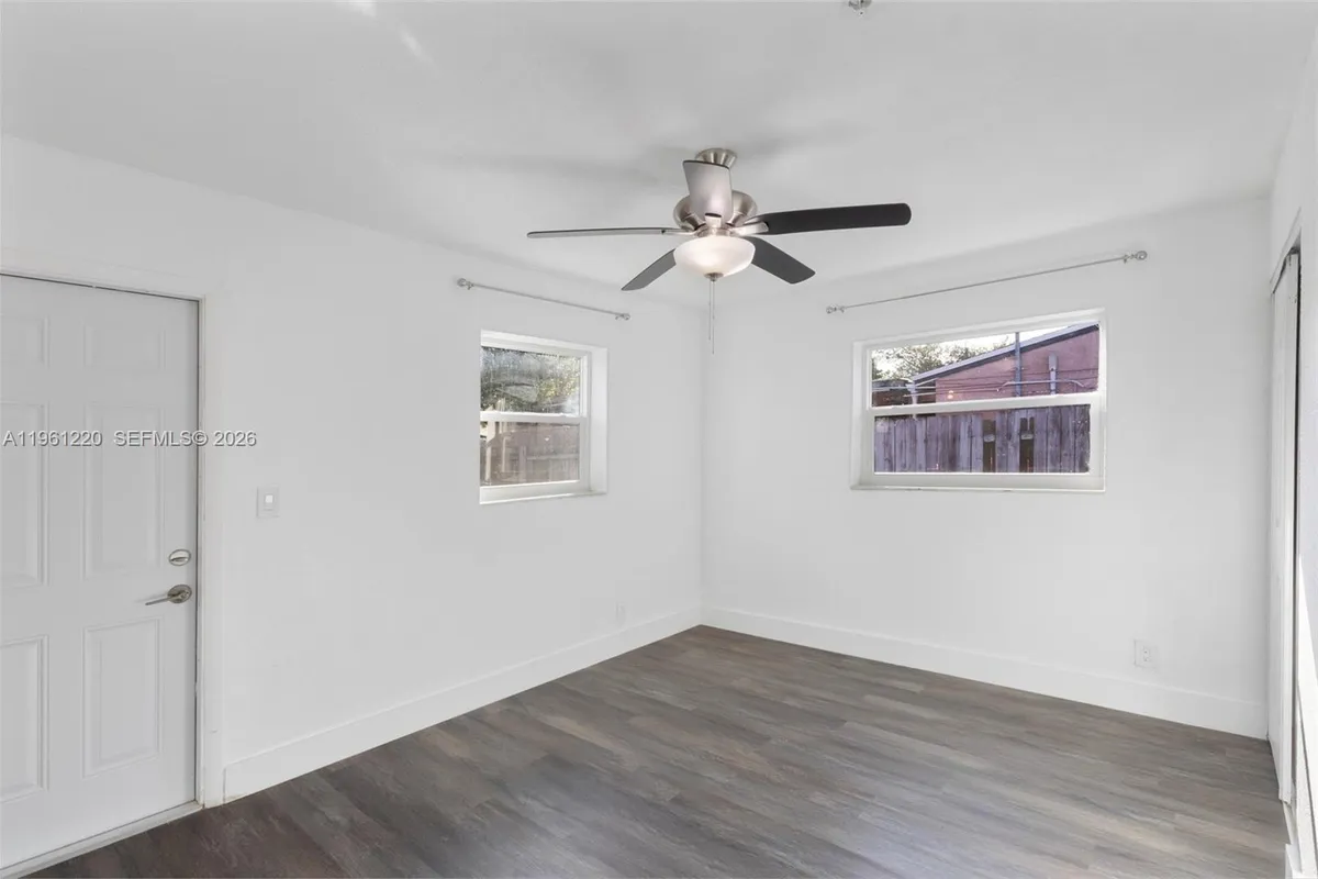 1510 SW 68th Ave, North Lauderdale FL 33068