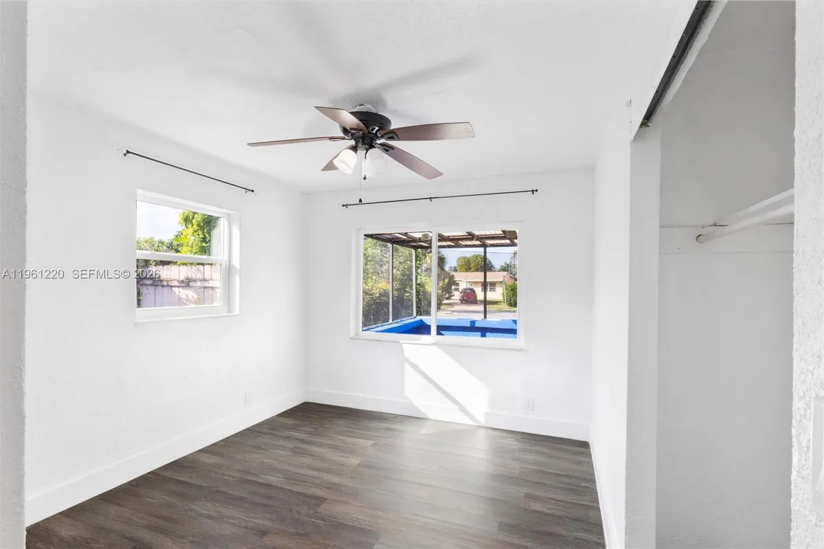 1510 SW 68th Ave, North Lauderdale FL 33068