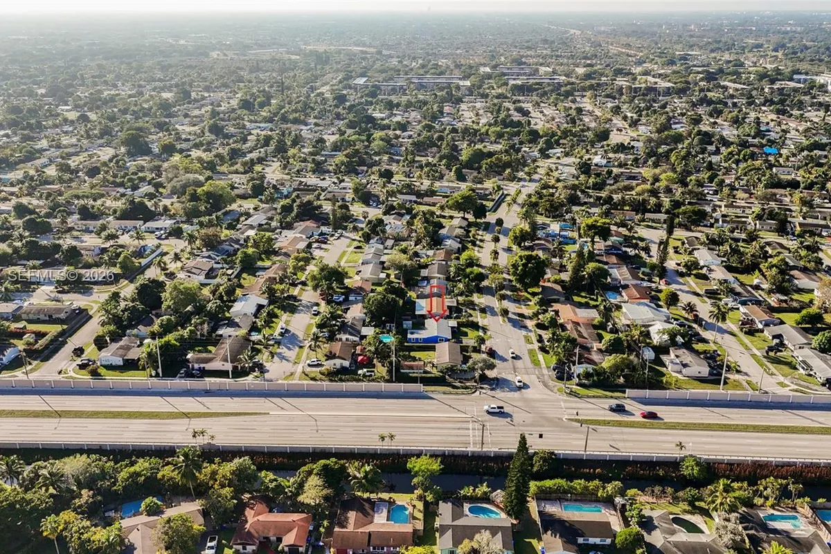 1510 SW 68th Ave, North Lauderdale FL 33068