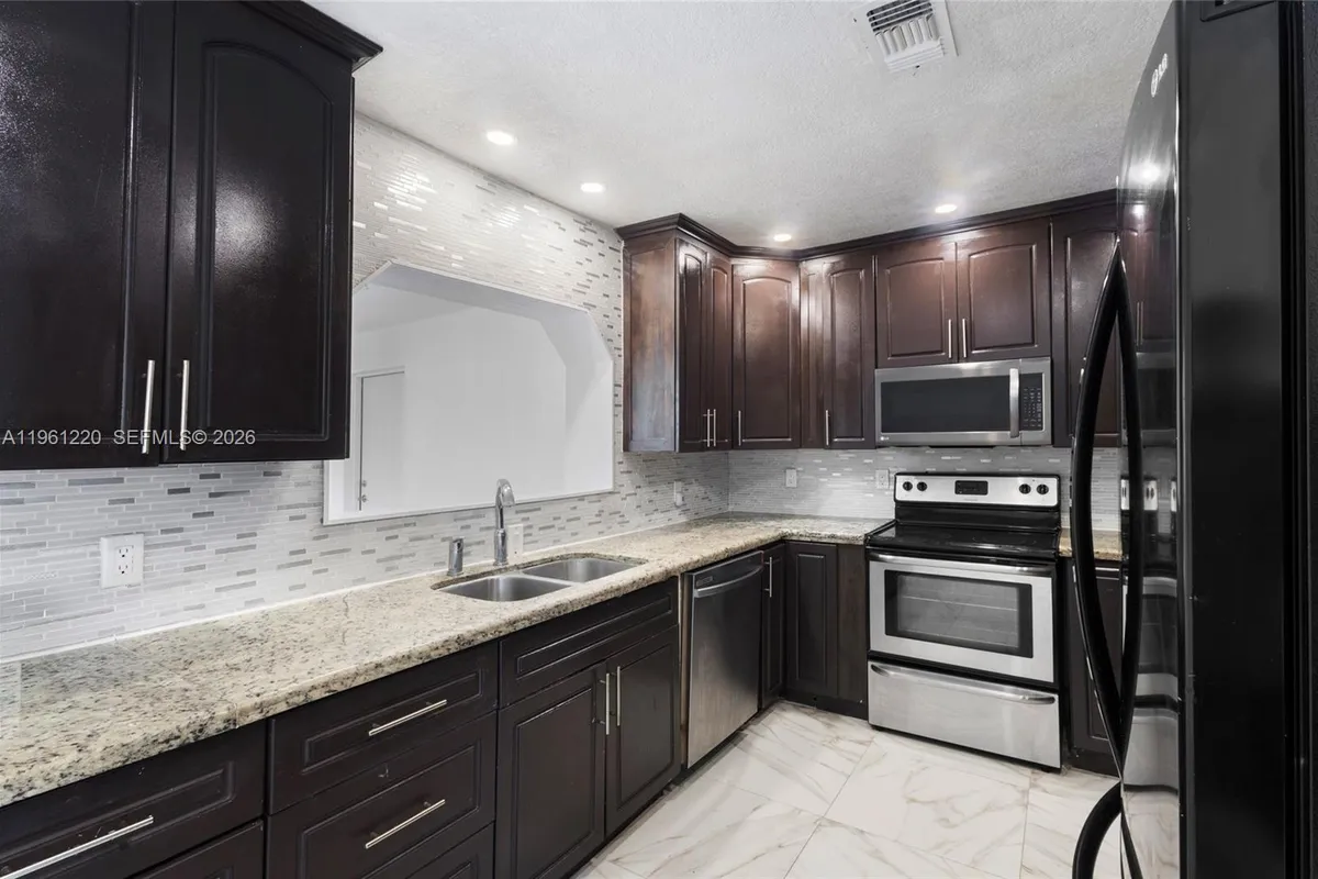 1510 SW 68th Ave, North Lauderdale FL 33068