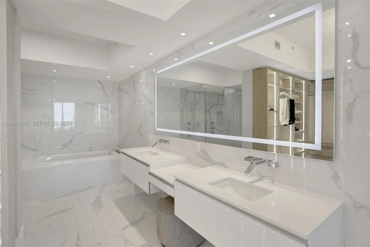 5500 Island Estates Dr # 1105, Aventura FL 33160