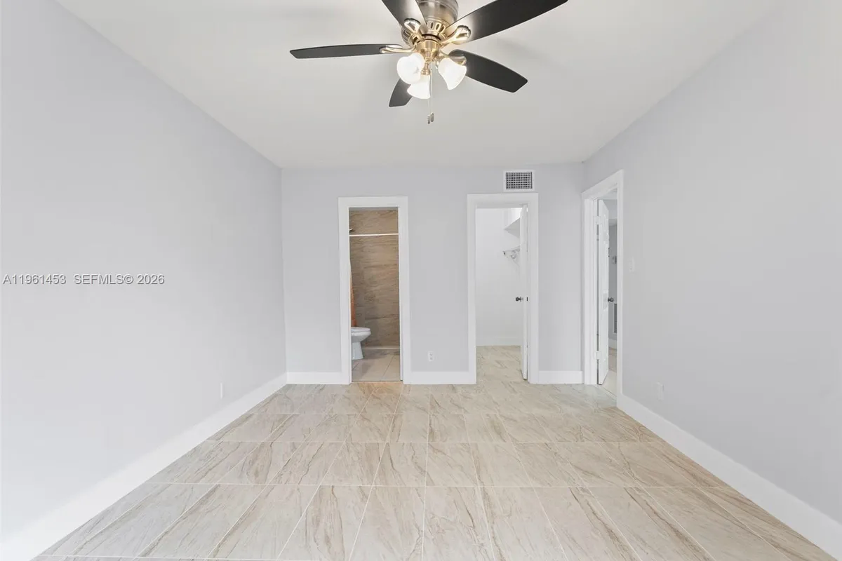 2406 SW 54th St, Dania Beach FL 33312