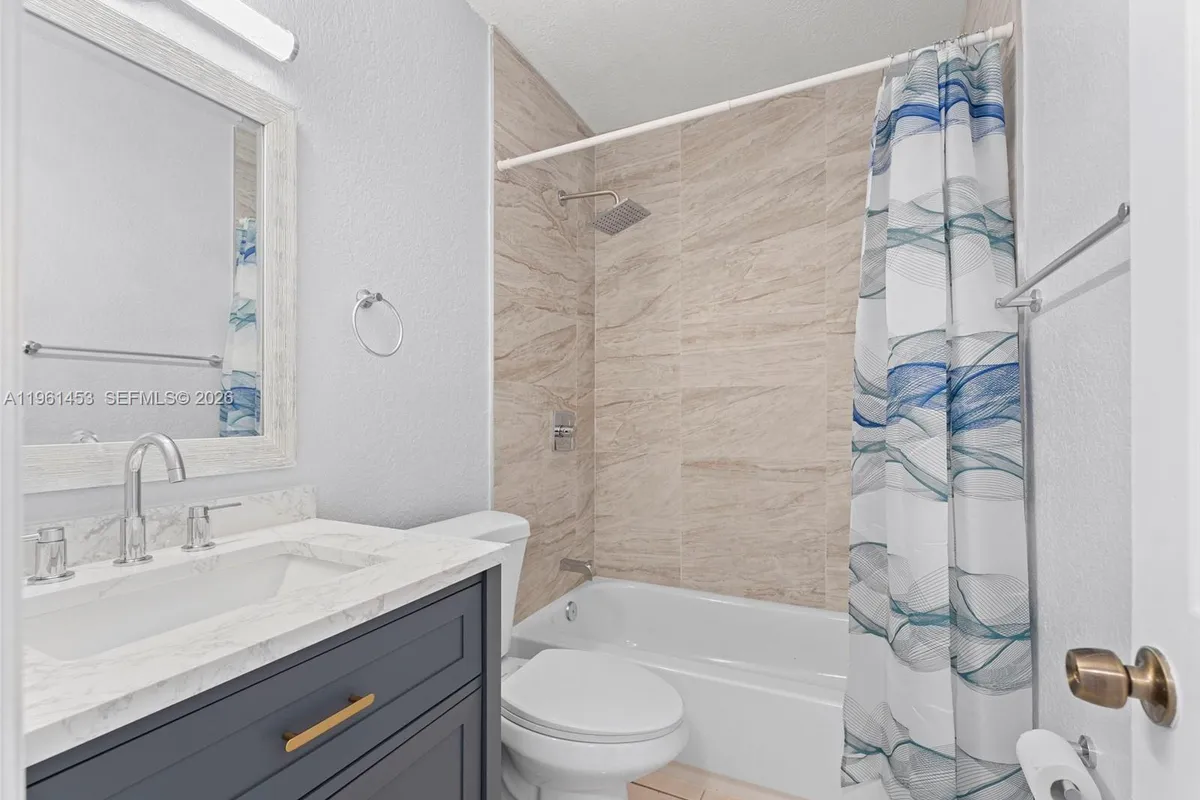 2406 SW 54th St, Dania Beach FL 33312