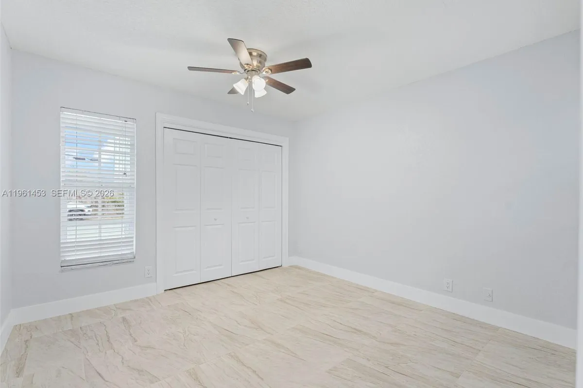 2406 SW 54th St, Dania Beach FL 33312