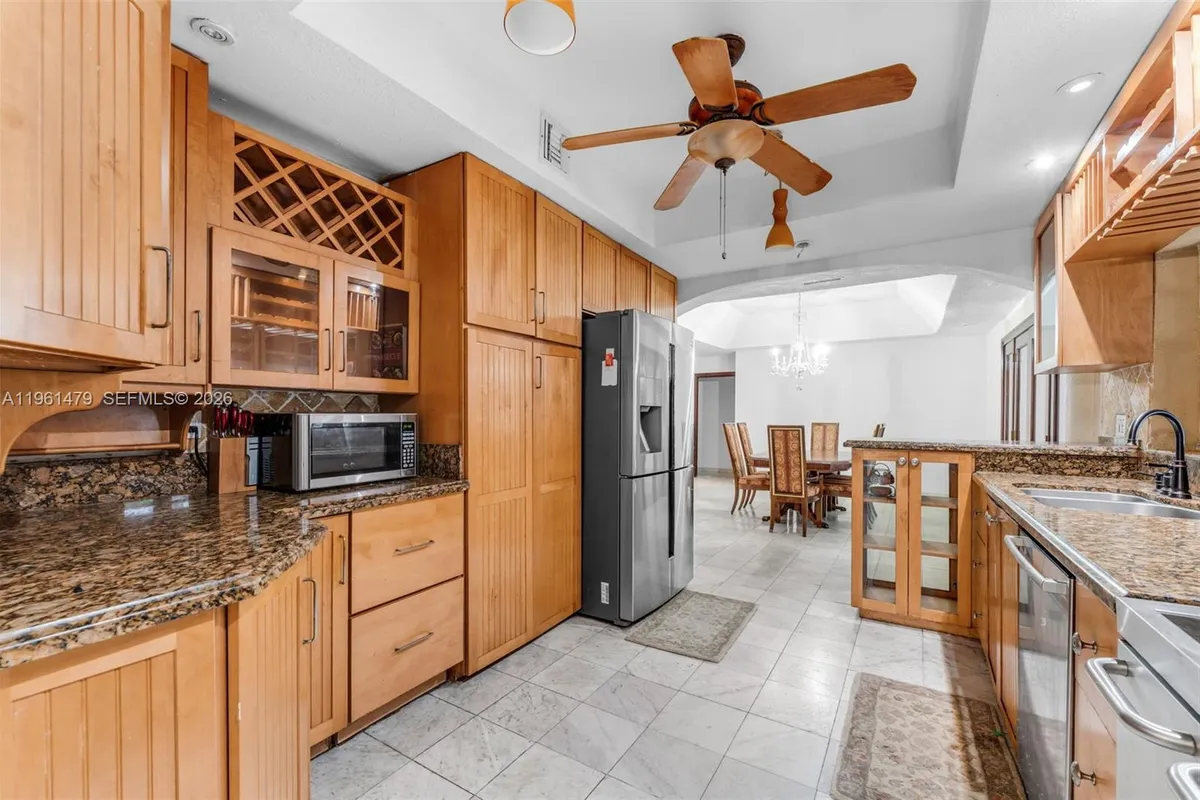 5961 SW 56th Ter, South Miami FL 33143