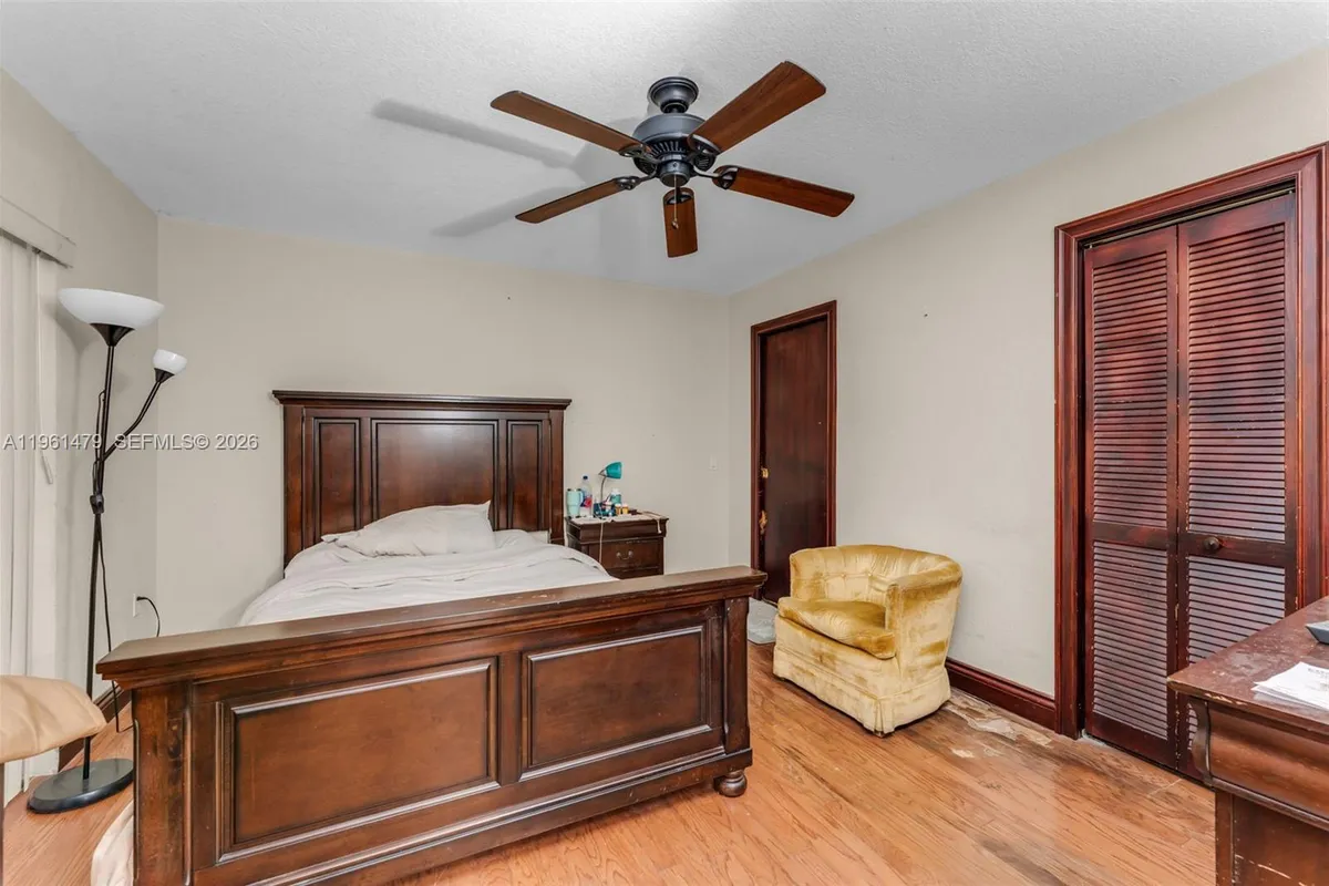 5961 SW 56th Ter, South Miami FL 33143