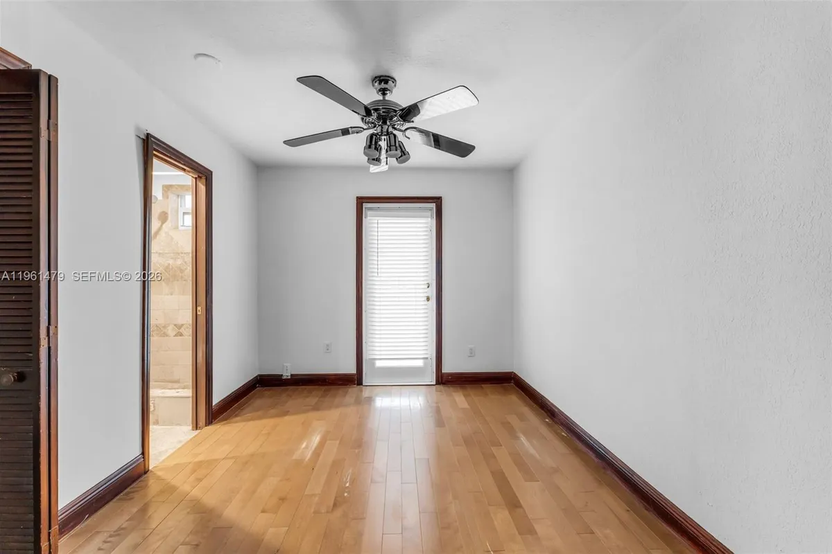 5961 SW 56th Ter, South Miami FL 33143