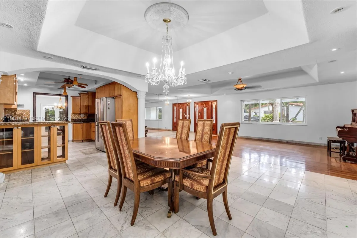 5961 SW 56th Ter, South Miami FL 33143