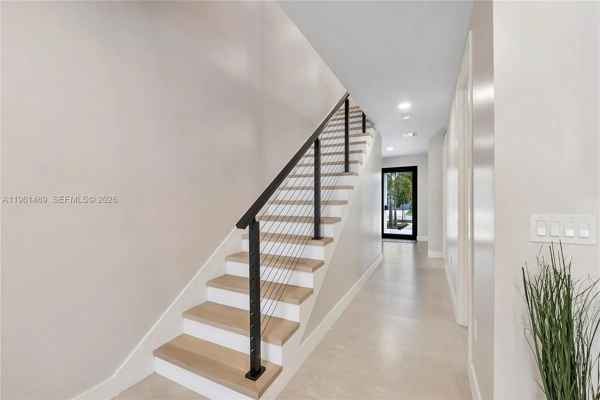 701 SW 17th Street, Fort Lauderdale FL 33315