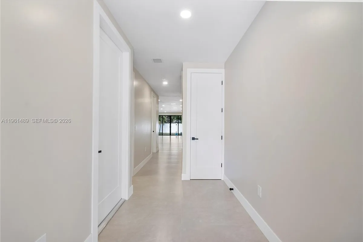 701 SW 17th Street, Fort Lauderdale FL 33315