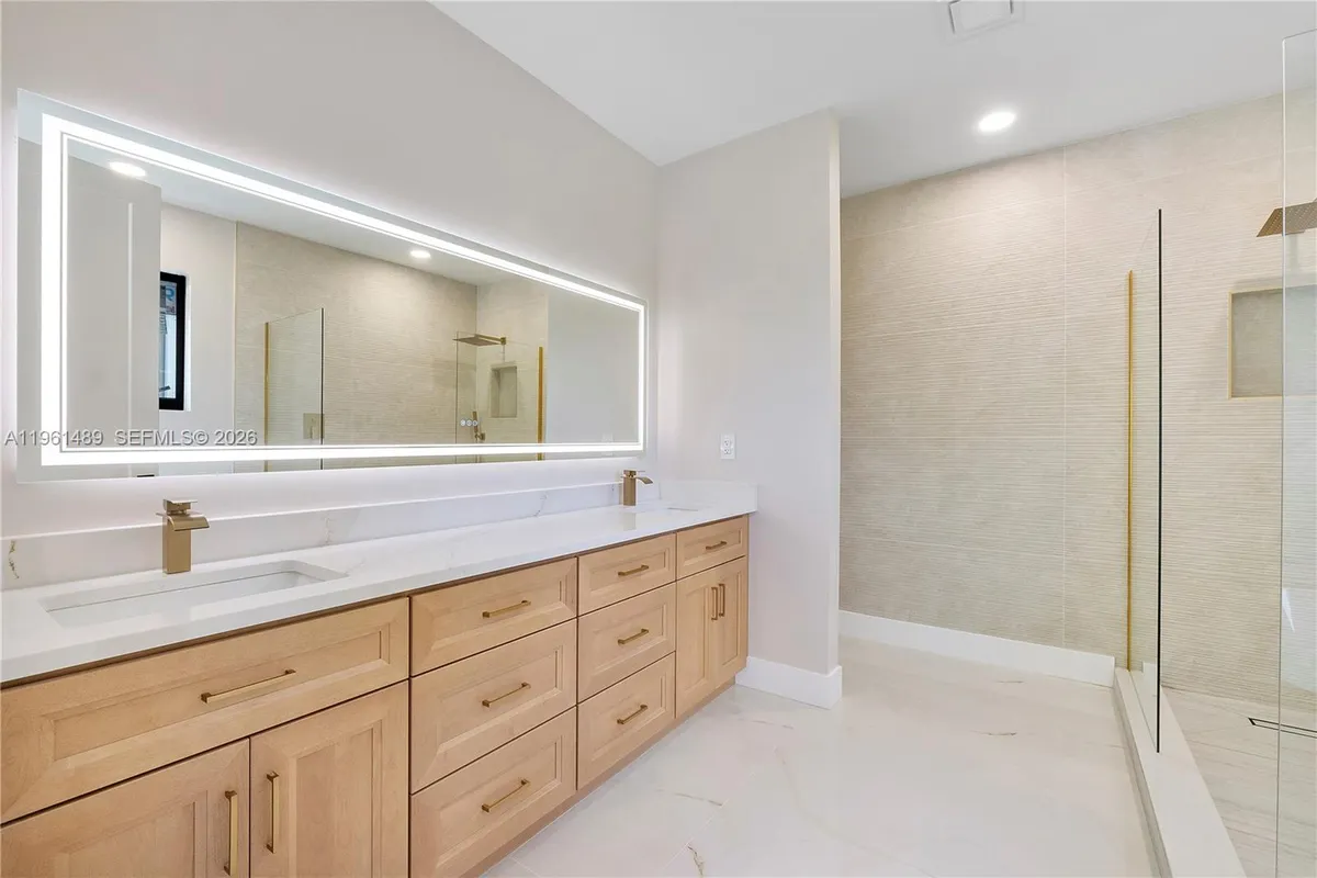 701 SW 17th Street, Fort Lauderdale FL 33315