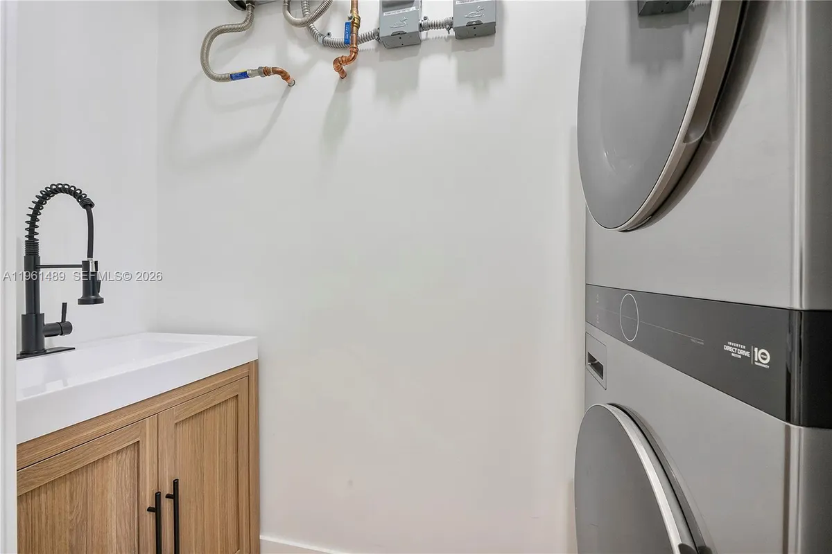 701 SW 17th Street, Fort Lauderdale FL 33315