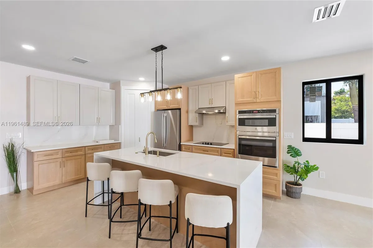 701 SW 17th Street, Fort Lauderdale FL 33315