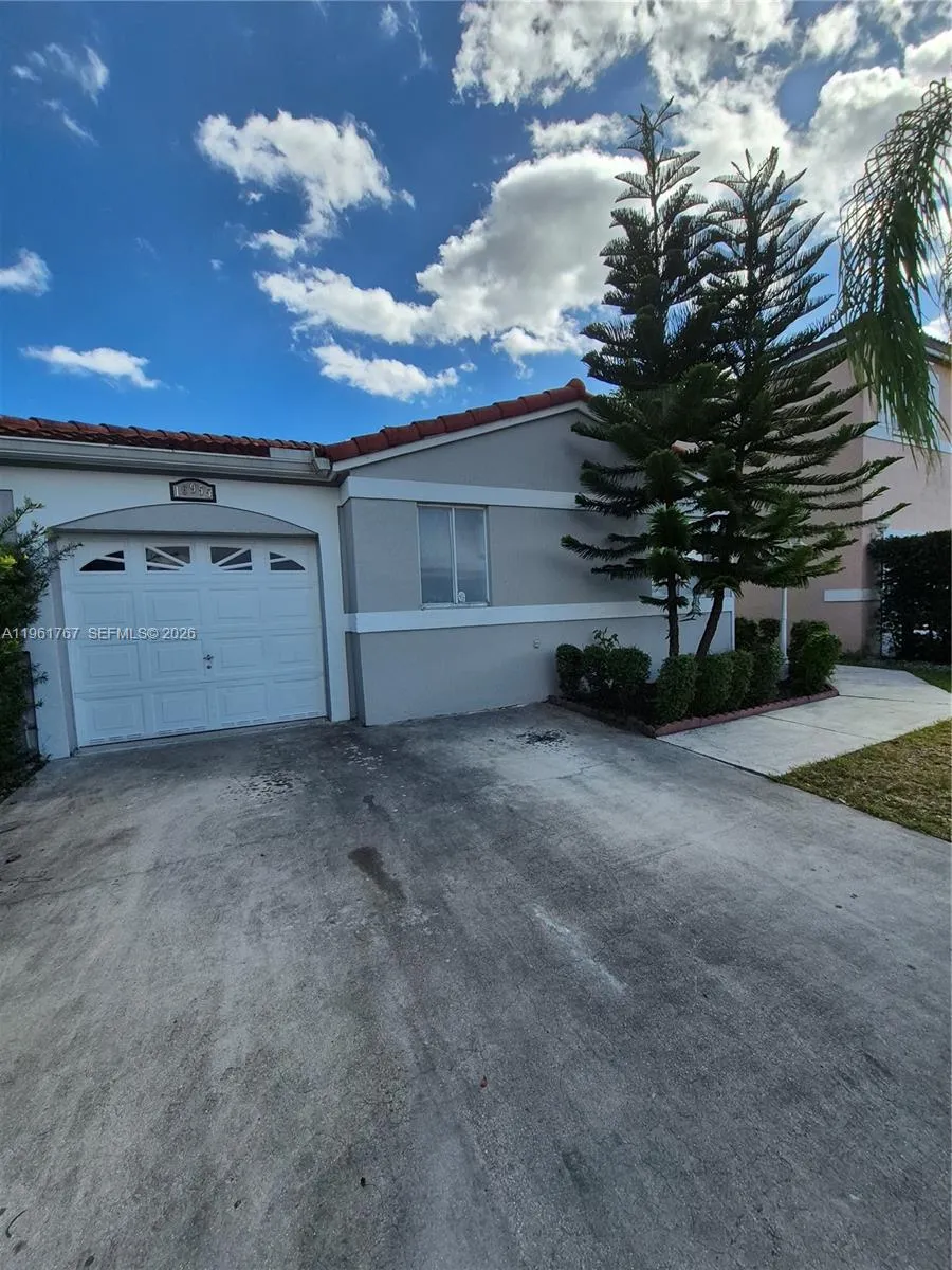 16955 SW 142nd Pl, Miami FL 33177
