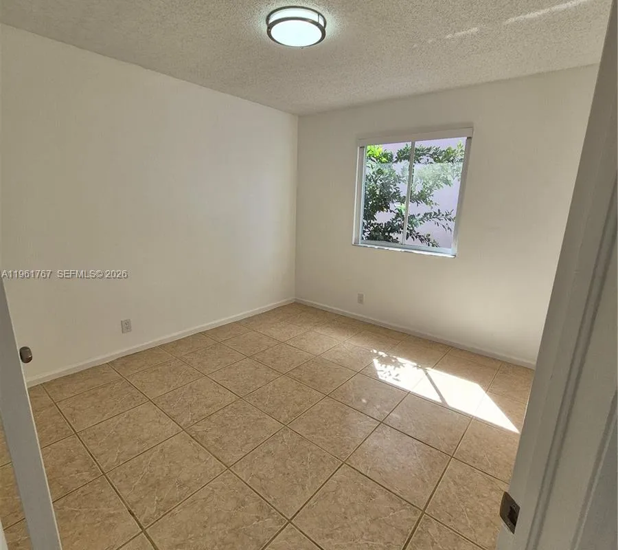 16955 SW 142nd Pl, Miami FL 33177