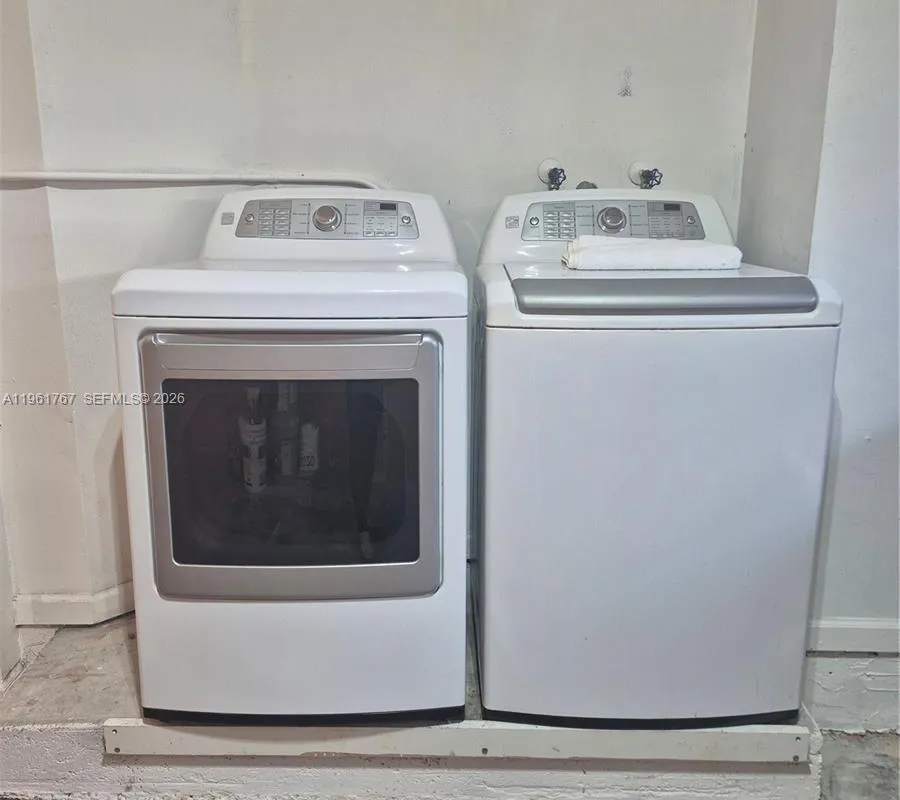 16955 SW 142nd Pl, Miami FL 33177