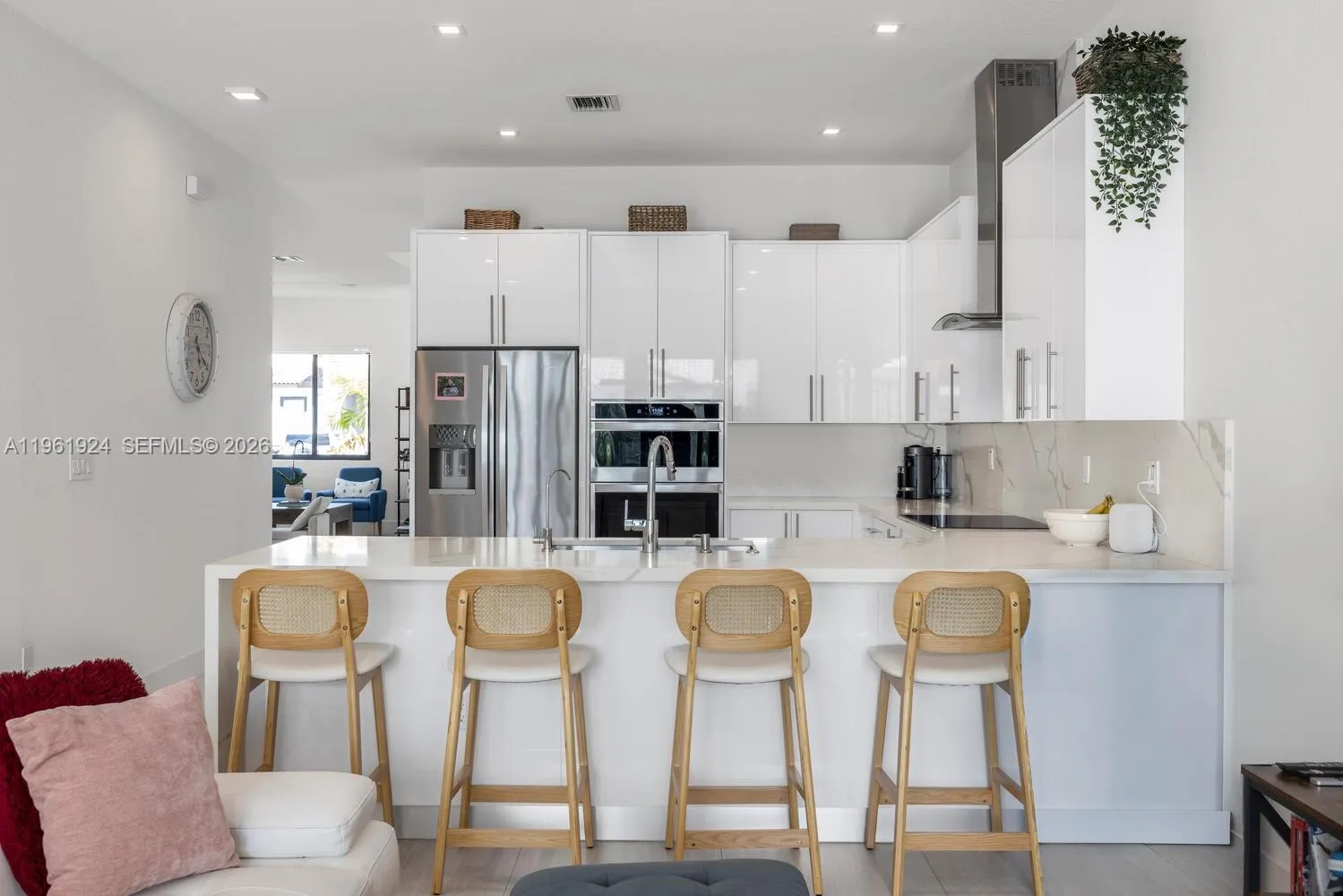 14468 SW 16th St, Miami FL 33175