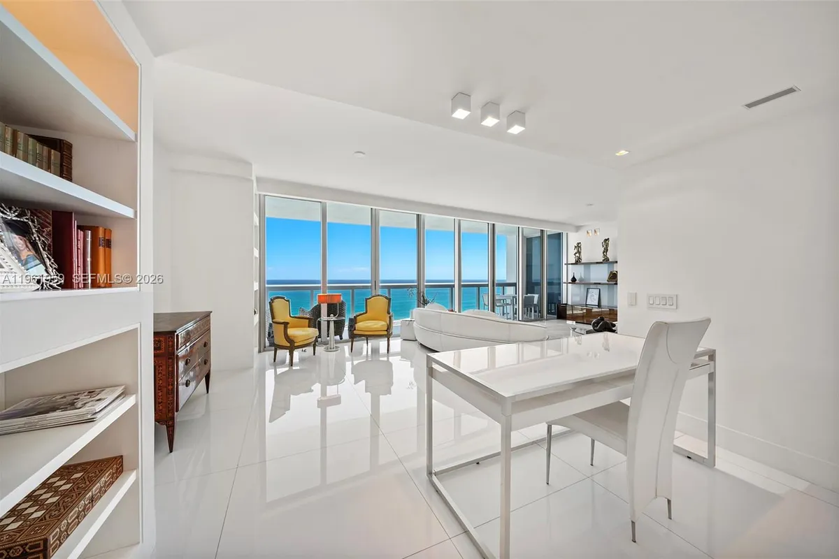 6899 Collins Ave, Miami Beach FL 33141