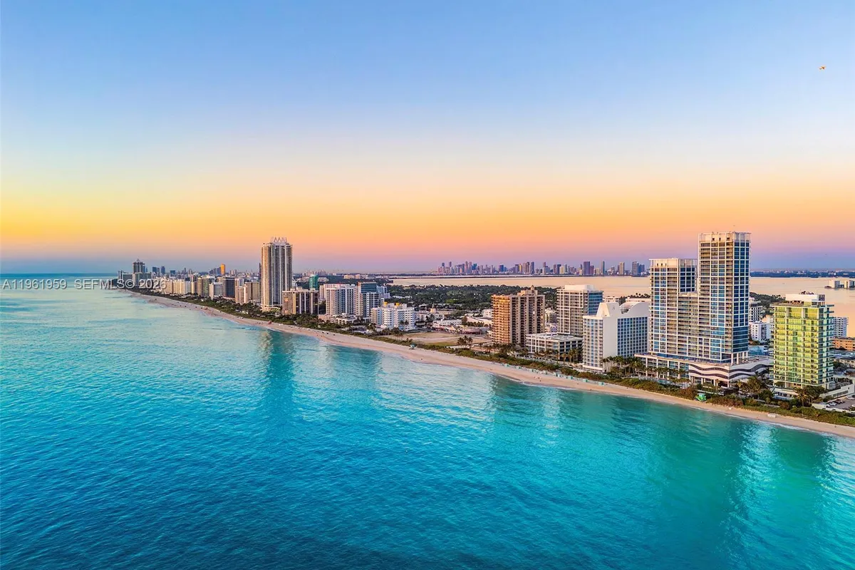 6899 Collins Ave, Miami Beach FL 33141