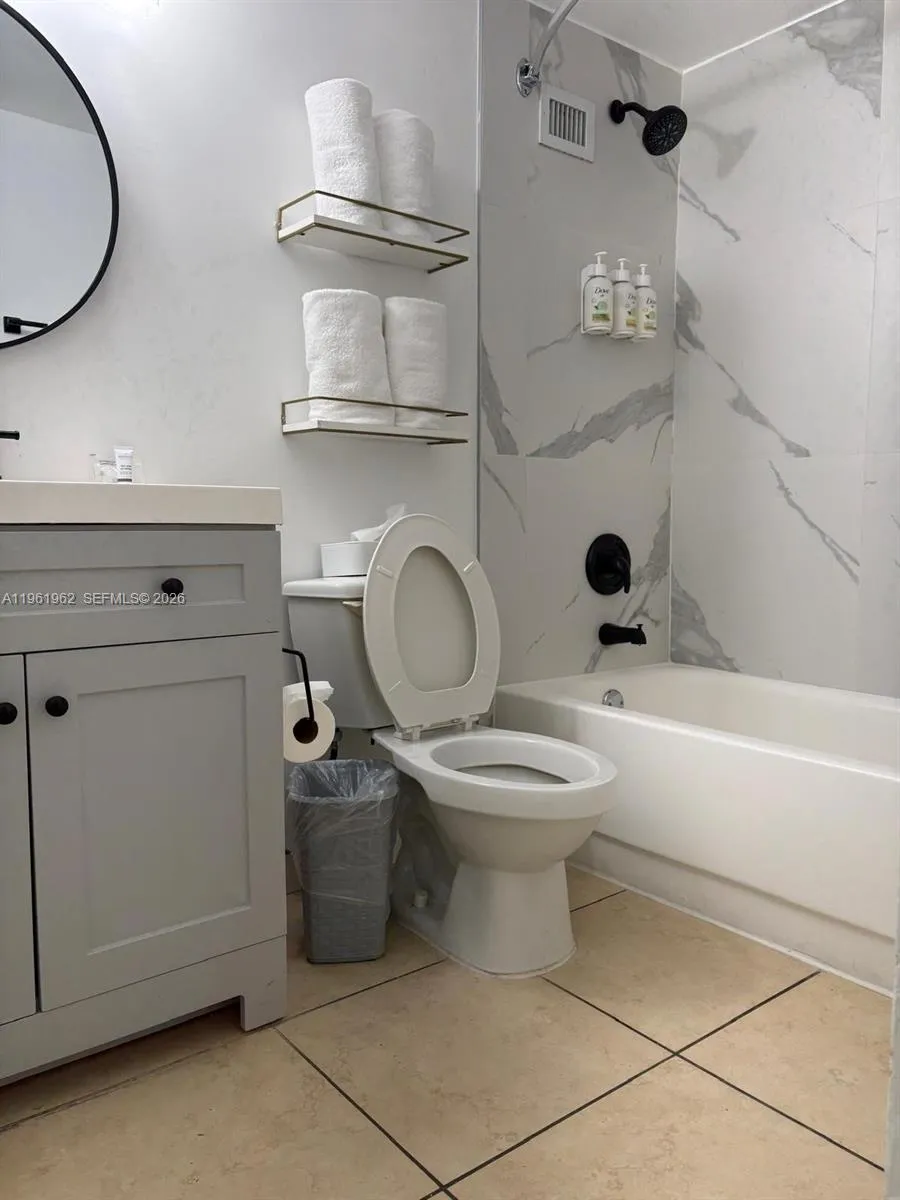 19201 Collins Ave # 820, Sunny Isles Beach FL 33160