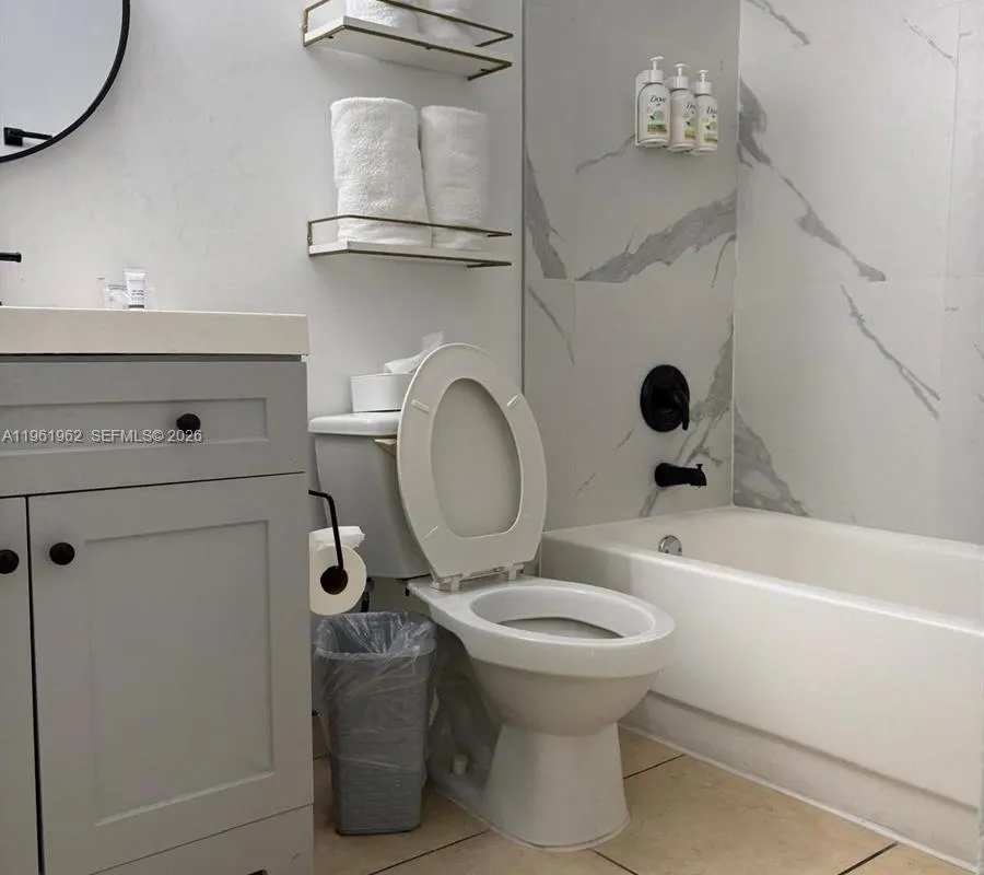 19201 Collins Ave # 820, Sunny Isles Beach FL 33160