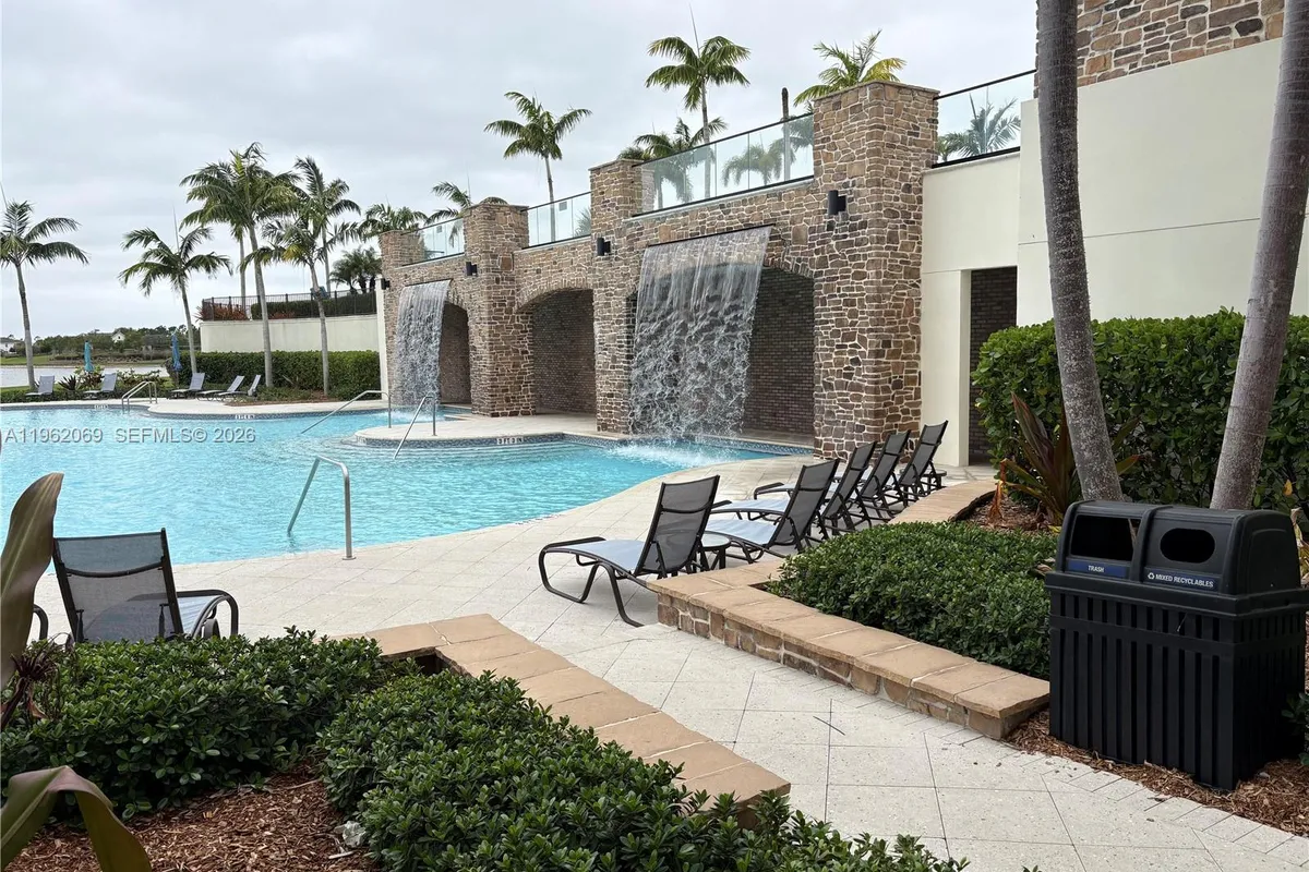 1600 Wandering Willow Way, Loxahatchee FL 33470