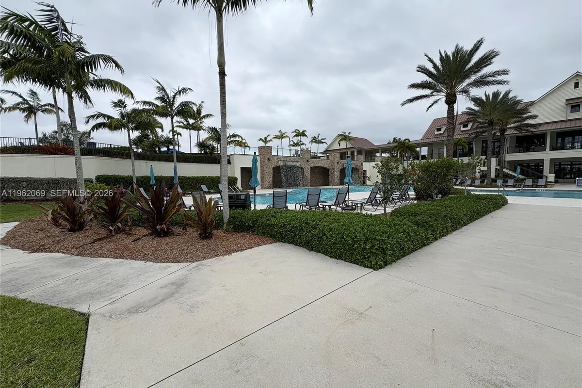 1600 Wandering Willow Way, Loxahatchee FL 33470