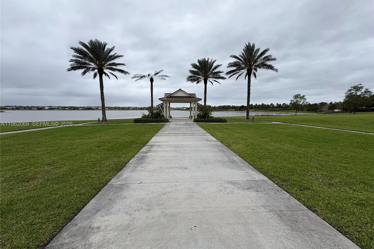 1600 Wandering Willow Way, Loxahatchee FL 33470