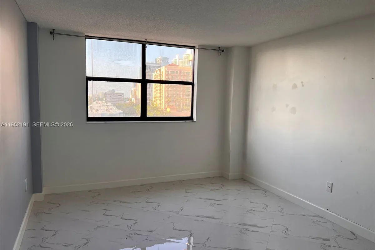 210 174th St # 912, Sunny Isles Beach FL 33160