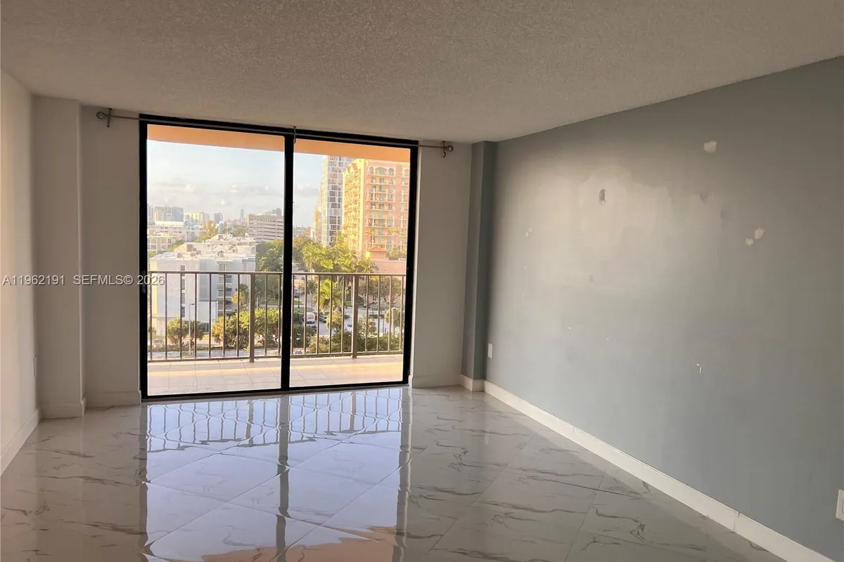 210 174th St # 912, Sunny Isles Beach FL 33160