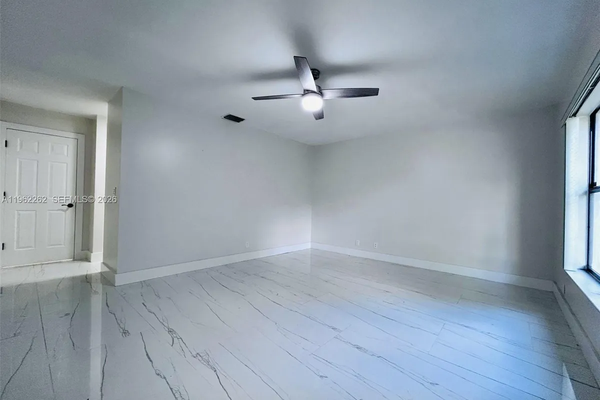 2560 Calamondin Cir, Coconut Creek FL 33063