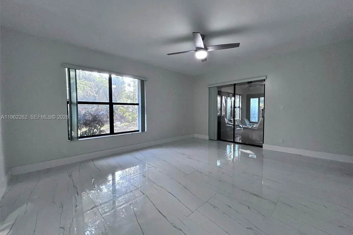 2560 Calamondin Cir, Coconut Creek FL 33063