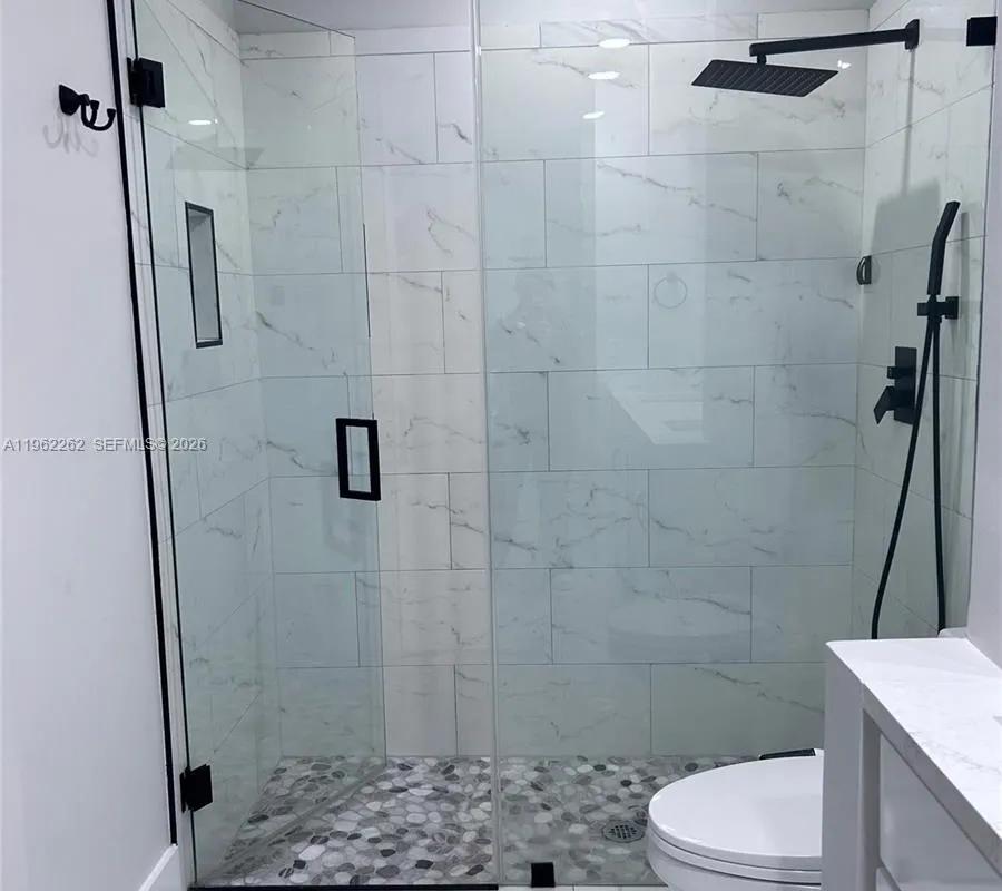 2560 Calamondin Cir, Coconut Creek FL 33063