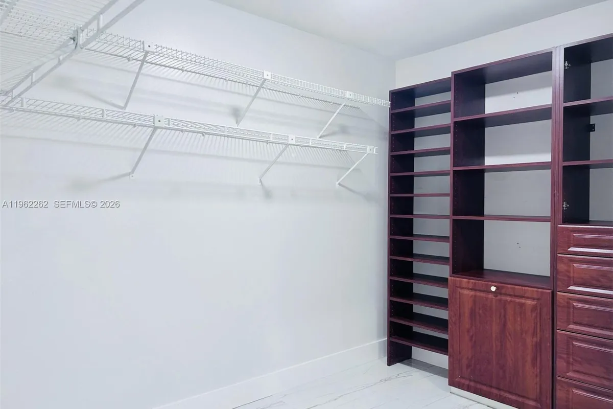 2560 Calamondin Cir, Coconut Creek FL 33063