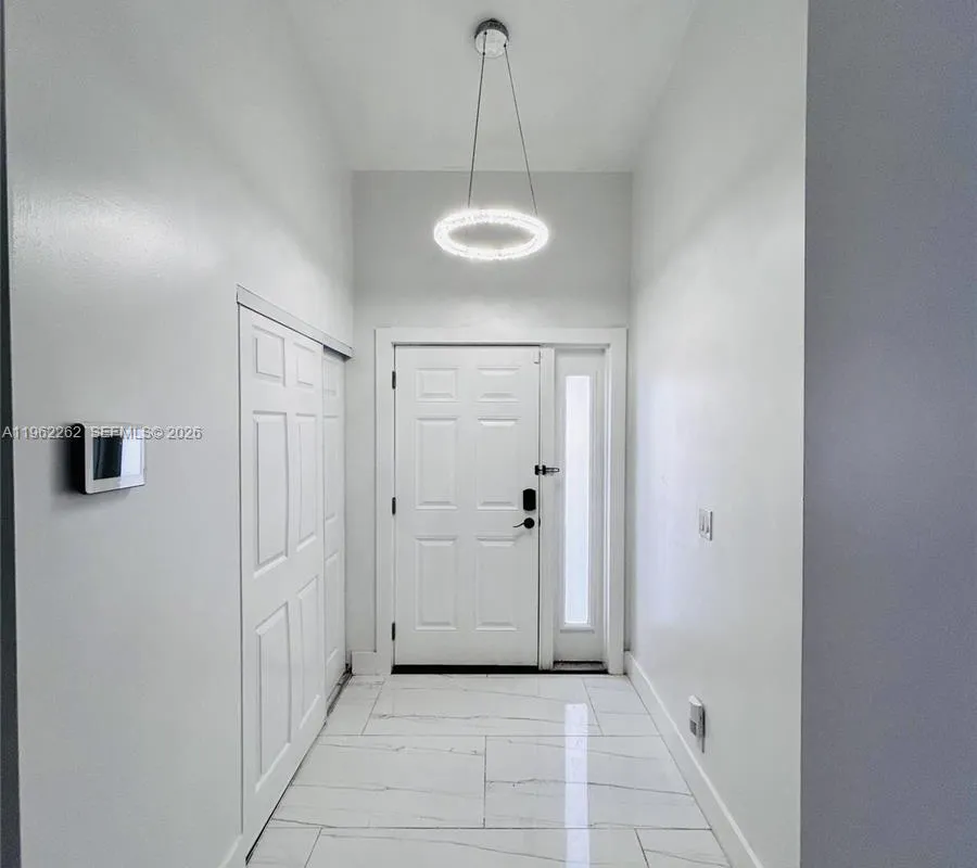 2560 Calamondin Cir, Coconut Creek FL 33063