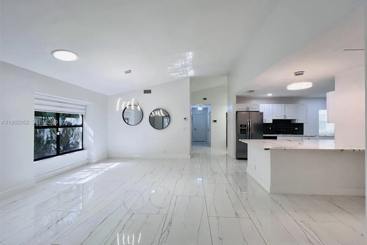 2560 Calamondin Cir, Coconut Creek FL 33063