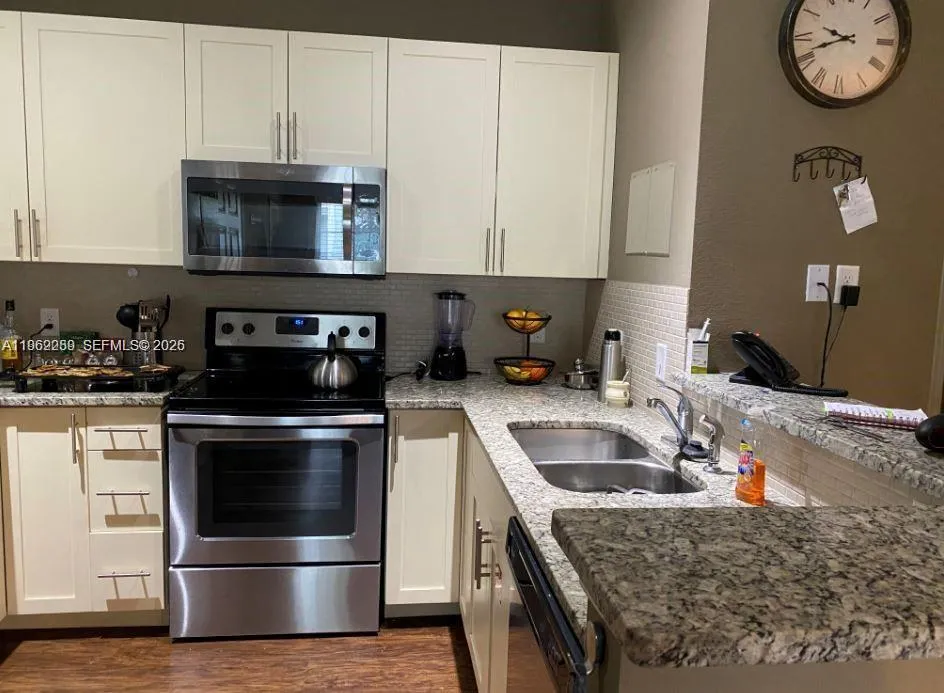 3209 GOLD LANE, Kissimmee FL 34747