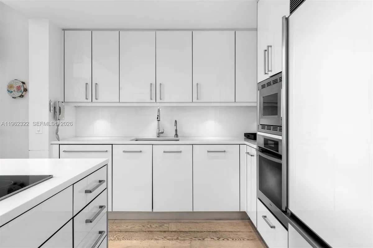 6899 Collins Ave # 403, Miami Beach FL 33141