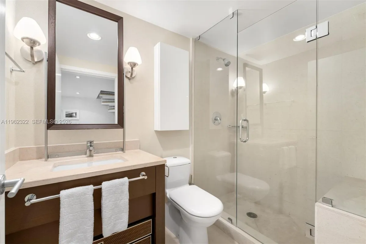 6899 Collins Ave # 403, Miami Beach FL 33141