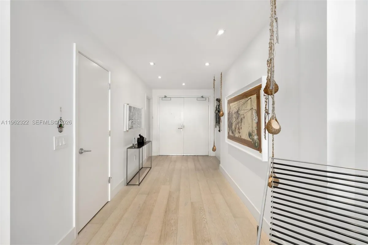 6899 Collins Ave # 403, Miami Beach FL 33141