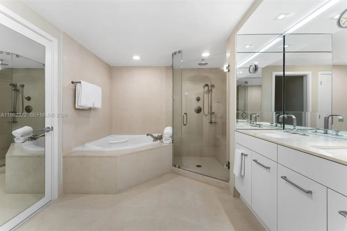 6899 Collins Ave # 403, Miami Beach FL 33141