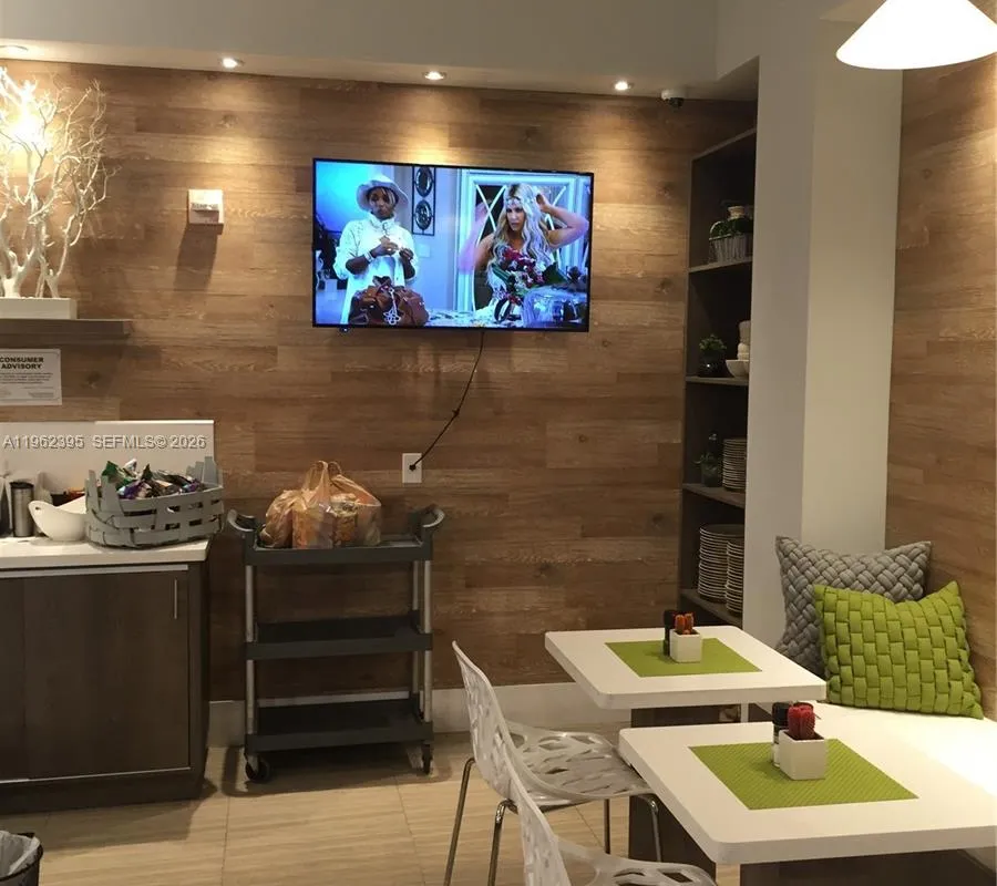 10275 Collins Ave # 1403, Bal Harbour FL 33154