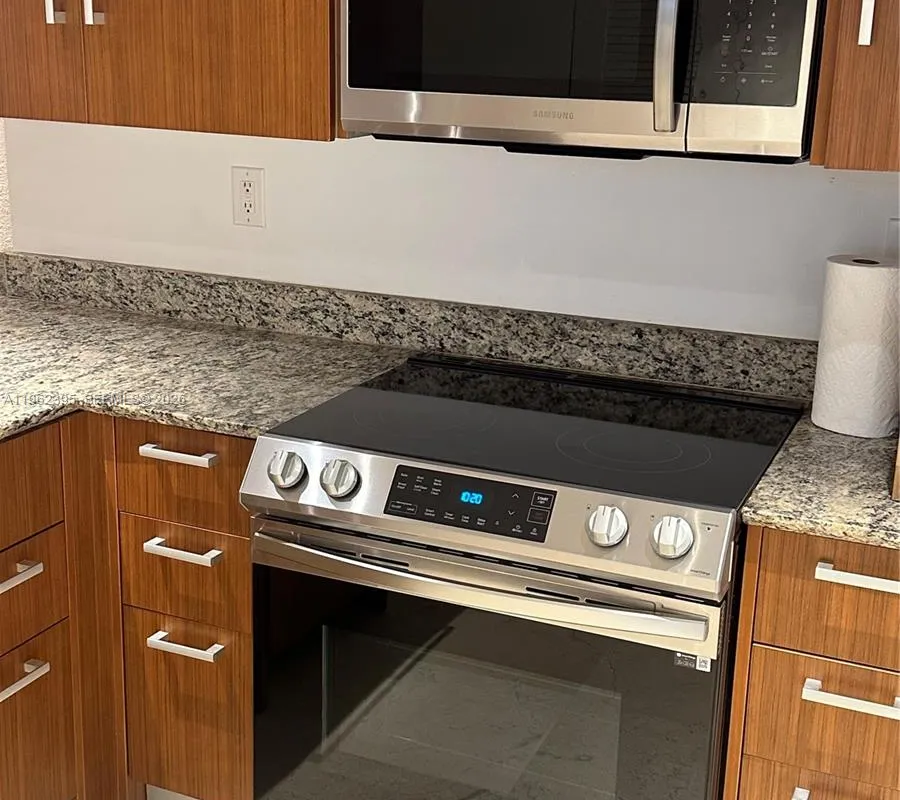 10275 Collins Ave # 1403, Bal Harbour FL 33154