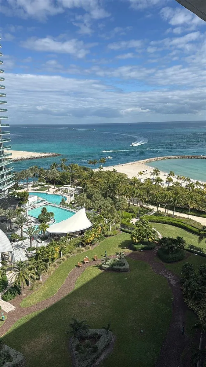 1 bath for rent at 10275 Collins Ave # 1402, Bal Harbour FL 33154