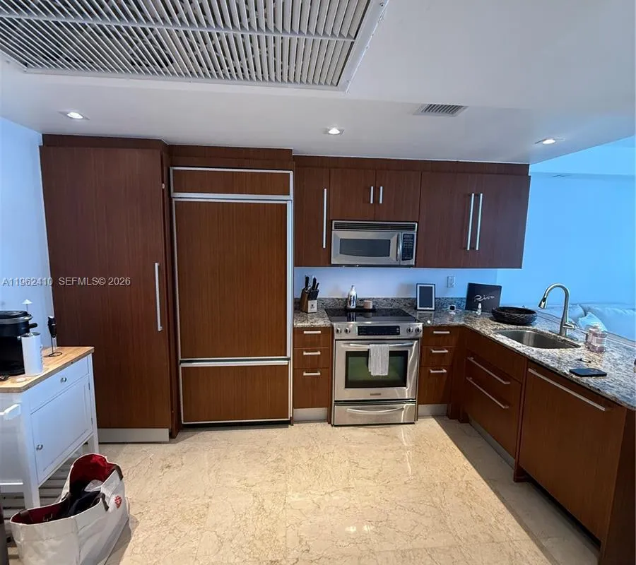 10275 Collins Ave # 1402, Bal Harbour FL 33154