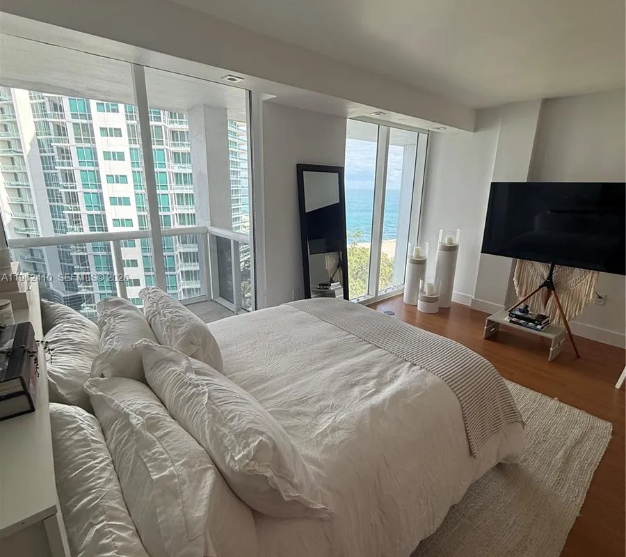 10275 Collins Ave # 1402, Bal Harbour FL 33154