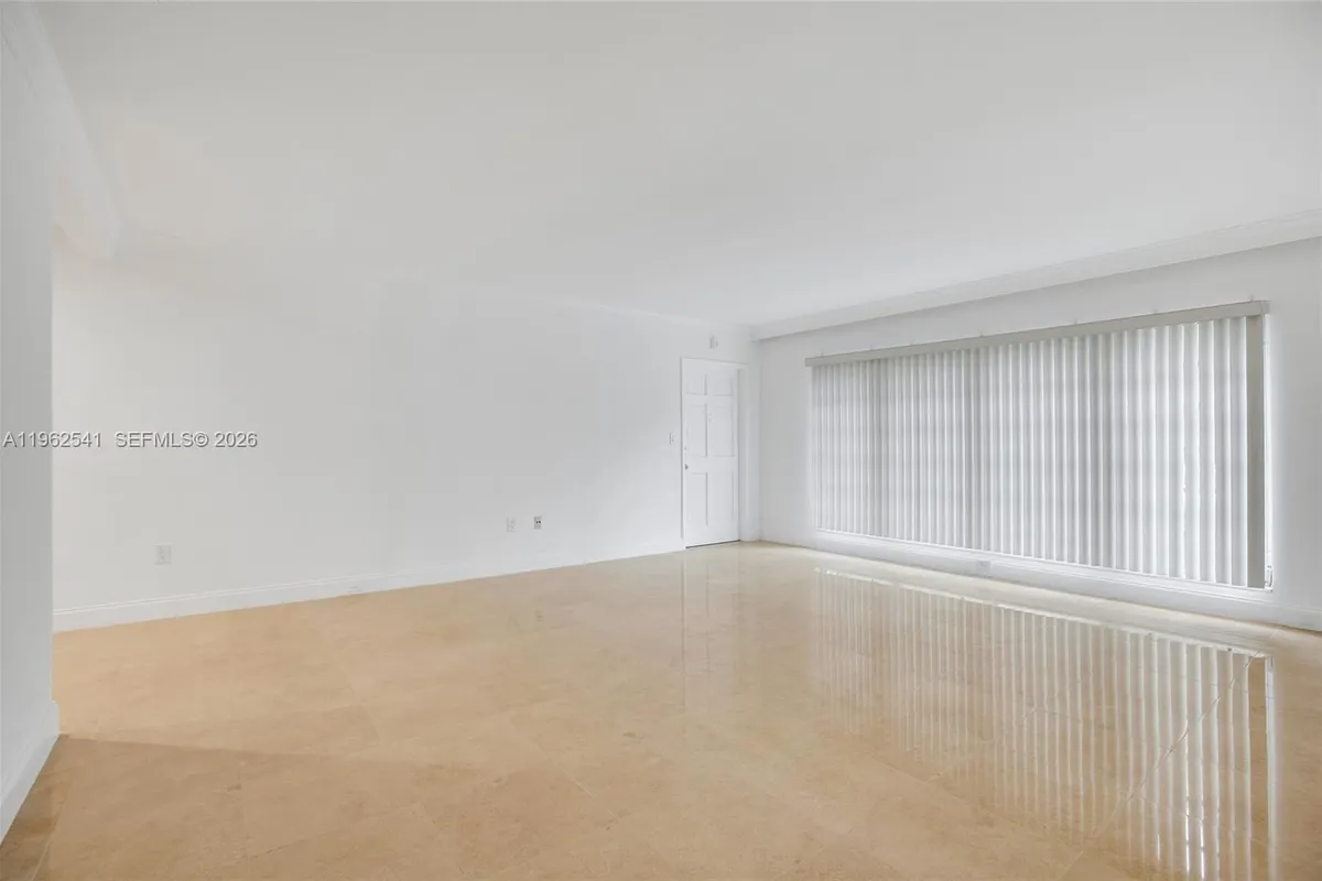 50 Park Dr # 5, Bal Harbour FL 33154